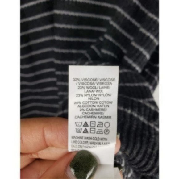 Lucky Brand Cold Shoulder Striped Wool Pullover 3X - Picture 7 of 7